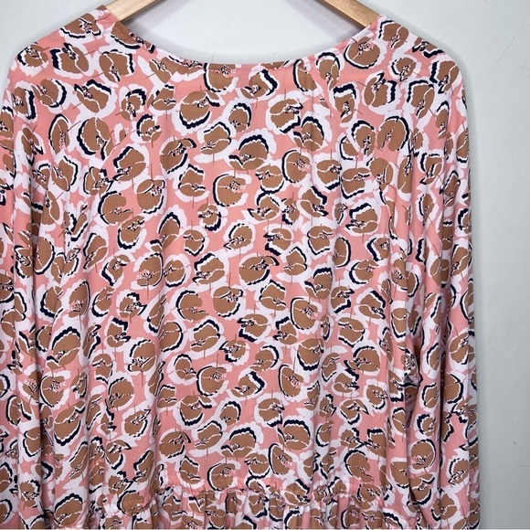 Melissa McCarthy Geometric Peach Tan Tunic Blouse Size 2X - Picture 8 of 12